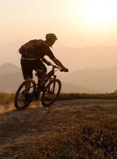 Christian Clausing Cycling on the  tour with redspokes